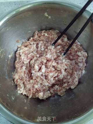 香菇大葱猪肉馅饺子的做法步骤:3