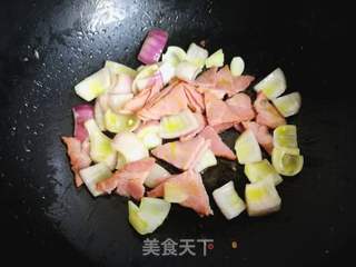 培根炒螺旋意大利面的做法步骤:10