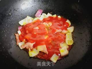 培根炒螺旋意大利面的做法步骤:11