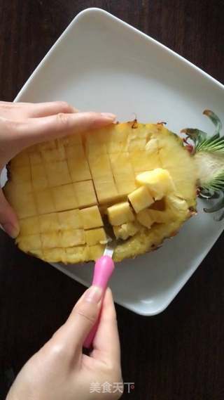 菠萝炒饭的做法步骤:2