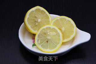 清香柠檬蜂蜜茶的做法步骤:2