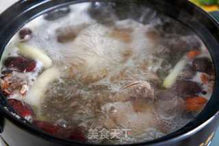 白萝卜大骨汤的做法步骤:3