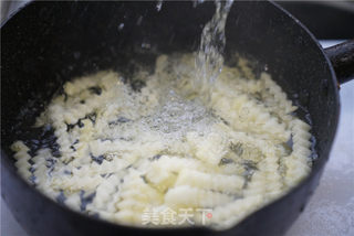 芝士波形薯条的做法步骤:4