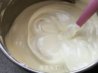 12寸戚风生日蛋糕的做法步骤:11