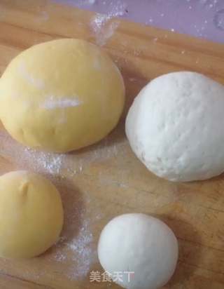 小猪豆沙包的做法步骤:6