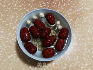 【夏日饮品】银耳红枣莲子羹的做法步骤:3