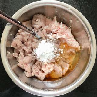 鲅鱼饺子的做法步骤:6
