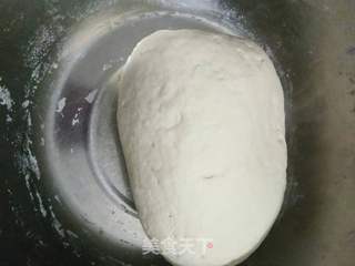 猪肉芹菜煎饺的做法步骤:3