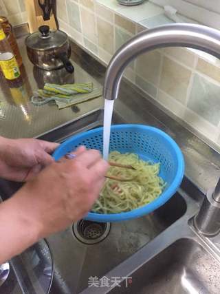 老干妈拌面的做法步骤：5