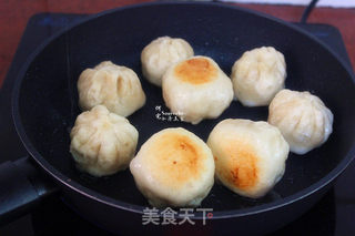 红豆香甜煎包的做法步骤:11