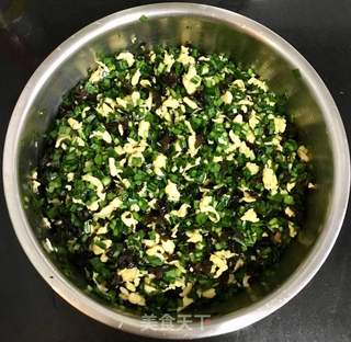夏日懒人餐之韭菜鸡蛋木耳饺子的做法步骤:5
