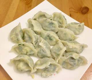 夏日懒人餐之韭菜鸡蛋木耳饺子的做法步骤:9