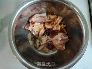 酥香鸡柳的做法步骤:2