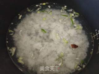 榆钱粥的做法步骤:2