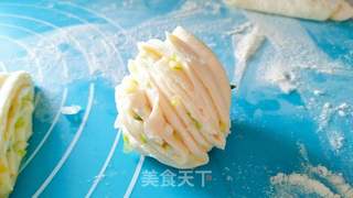 葱香花卷的做法步骤:11