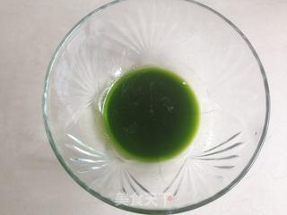 菠菜戚风蛋糕的做法步骤:2