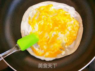 鸡蛋酱香饼的做法步骤:5