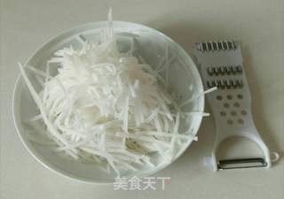 凉拌萝卜丝的做法步骤:2