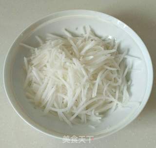 凉拌萝卜丝的做法步骤:3