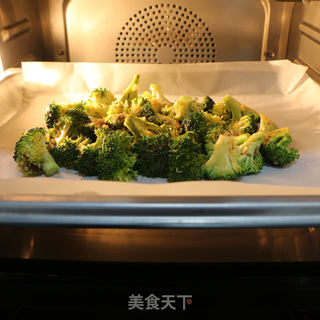 西兰花烤牛柳的做法步骤:6