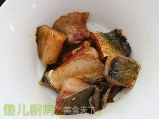 香蒸豆豉鱼背──“鱼儿厨房”私房菜的做法步骤：4