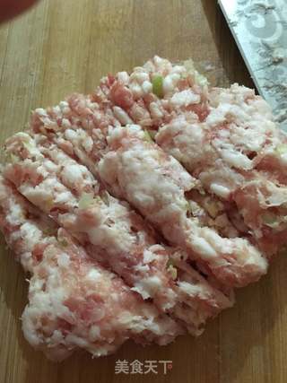 翡翠白菜海参肉饺的做法步骤:4