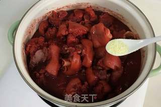 红糟焖猪蹄的做法步骤:12