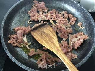 鱼香肉丝的做法步骤：4