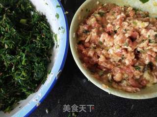 山芹菜包子的做法步骤:4