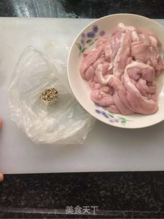 粉肠胡椒咸菜汤的做法步骤：1