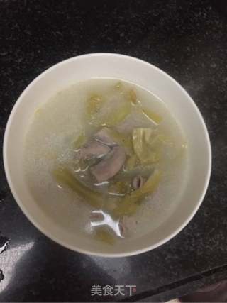 粉肠胡椒咸菜汤的做法步骤:5