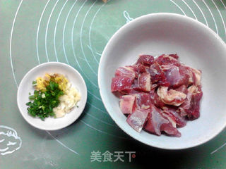 竹笼粉蒸牛肉的做法步骤:4
