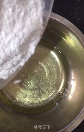 樱花蛋白糖的做法步骤：1