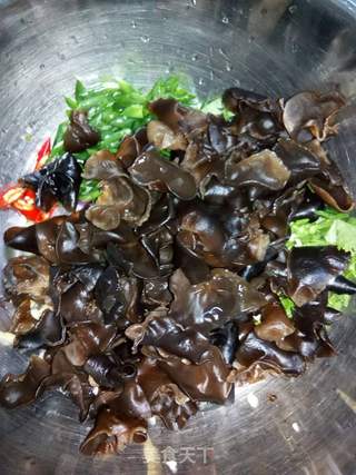 凉拌木耳的做法步骤:9