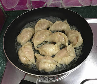 冰花煎饺的做法步骤:8