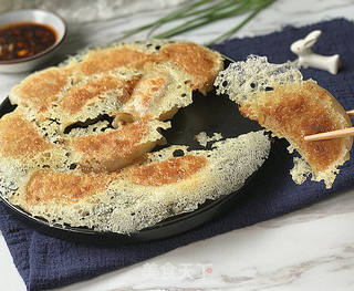冰花煎饺的做法步骤:11
