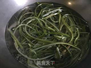 凉拌海带丝的做法步骤:2