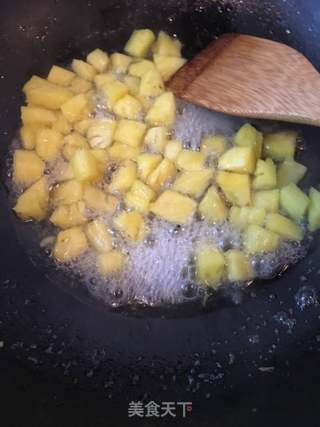 冰糖菠萝炒饭的做法步骤:8