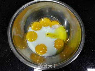 米奇奶油水果生日蛋糕的做法步骤:3