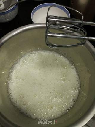 米奇奶油水果生日蛋糕的做法步骤:6