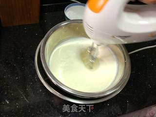米奇奶油水果生日蛋糕的做法步骤:17