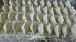 酸菜饺子的做法步骤:9