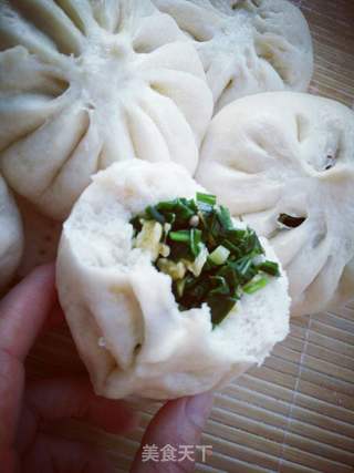 韭菜鸡蛋包子的做法步骤:7