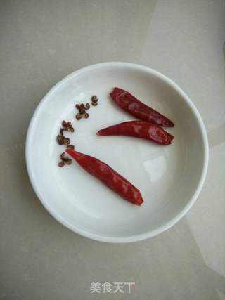 辣椒炒牛肉的做法步骤:3