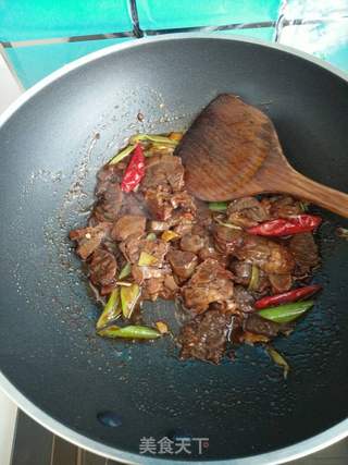 辣椒炒牛肉的做法步骤:6