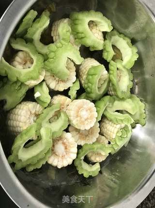 大盆酸菜鱼的做法步骤:3