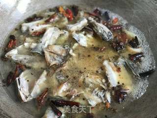 大盆酸菜鱼的做法步骤:6