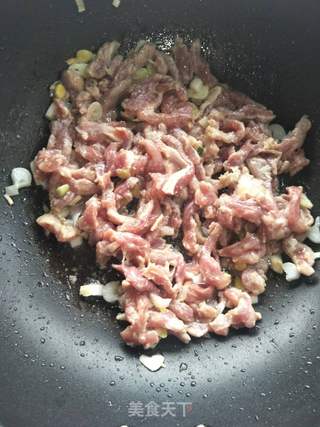 京酱肉丝的做法步骤:5
