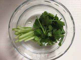 麻辣水煮牛肉的做法步骤:2