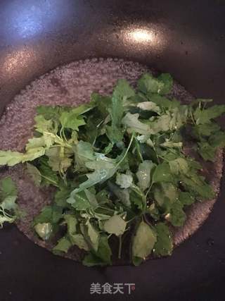 灰菜肉饺的做法步骤:2
